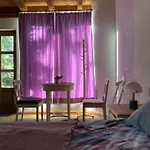 דירה Katies Tiny House