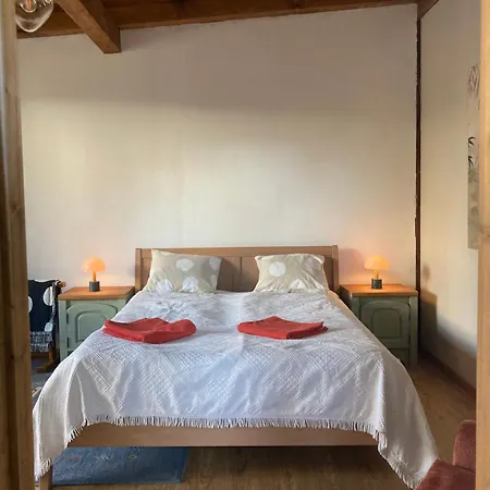 Katies Tiny House Апартаменты *