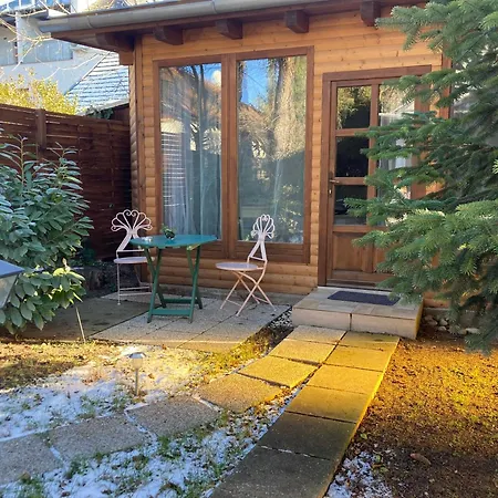 Katies Tiny House アパート ブダペスト