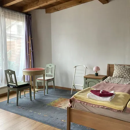 Apartment Katies Tiny House *